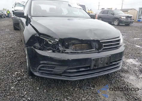 2015 Volkswagen Jetta 1.8T Se z USA, uszkodzony, nr VIN 3VWD17AJ0FM321957